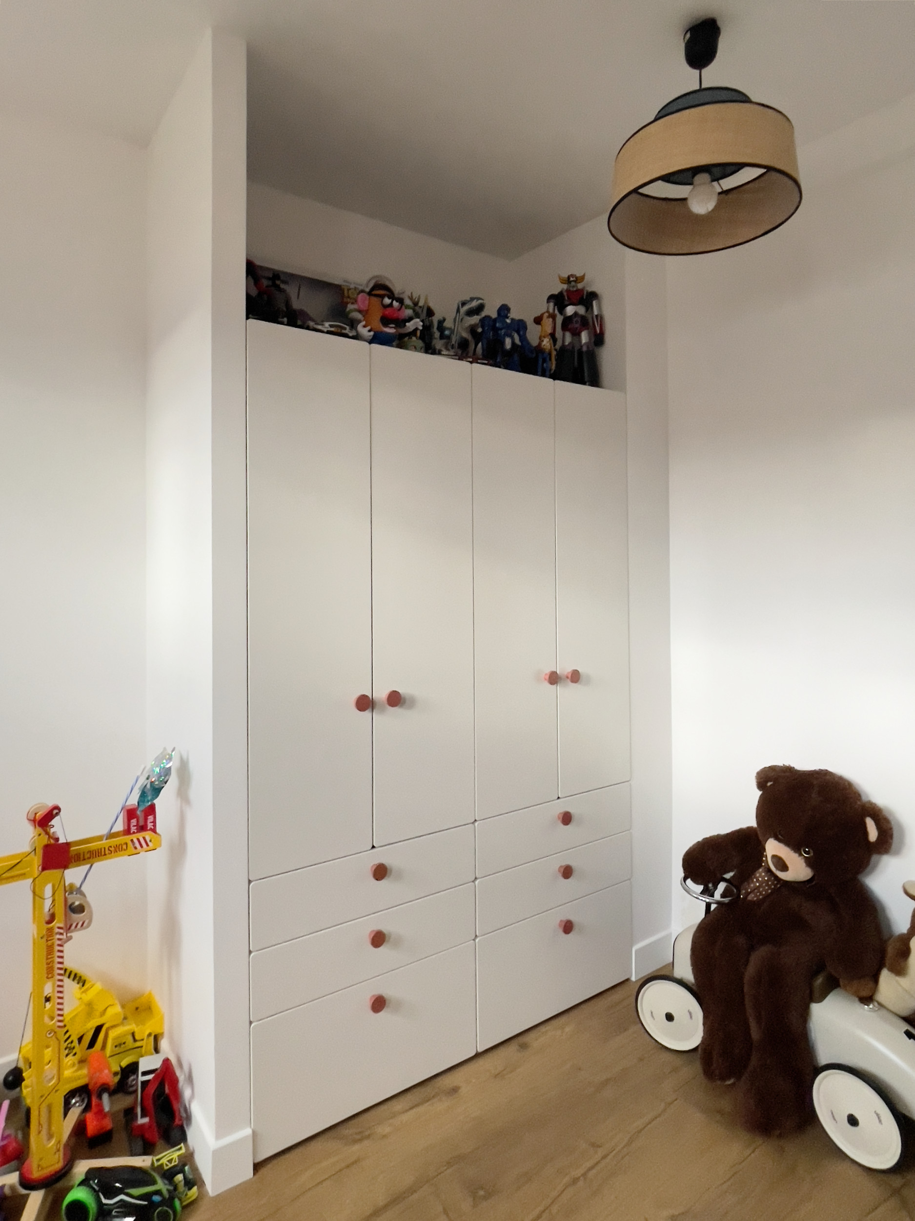 placard-integre-placard-chambre-enfant-coloré