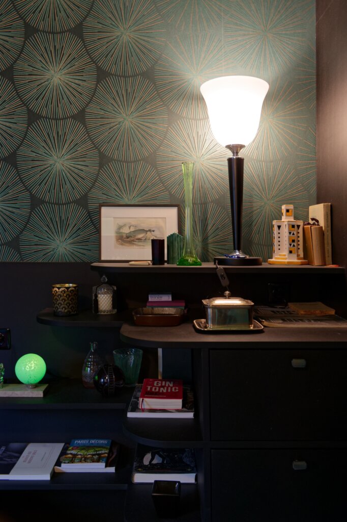 lampe-papier peint-art deco-paris-hauteville