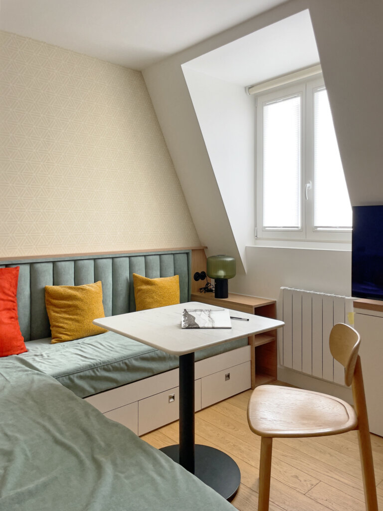 banquette, coin salon-studio-rangement-pergolese